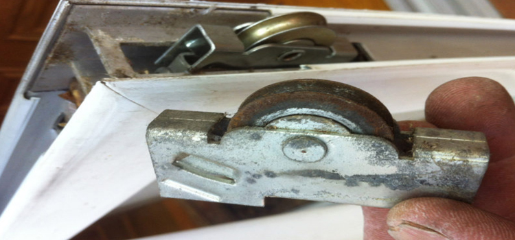 screen door roller repair in Shafter